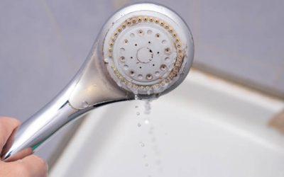 Comment stopper une fuite sur un pommeau de douche ?